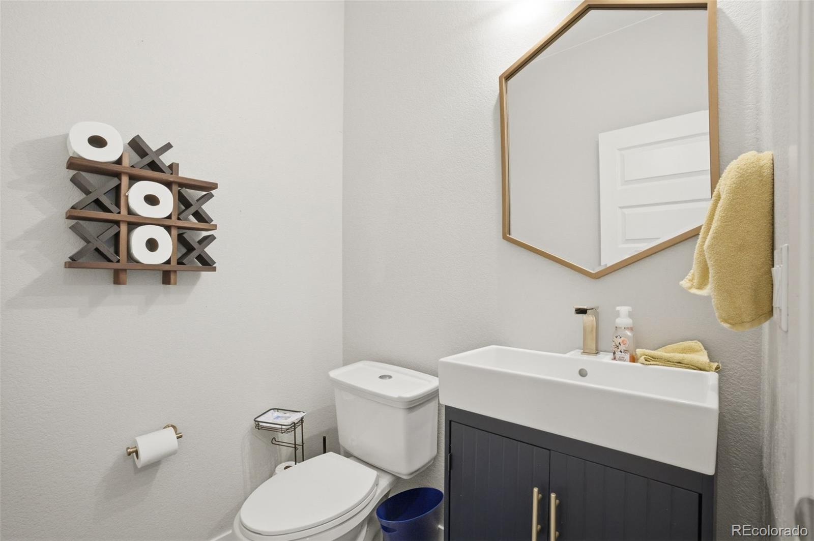 MLS Image #15 for 7163 s shady grove court,aurora, Colorado