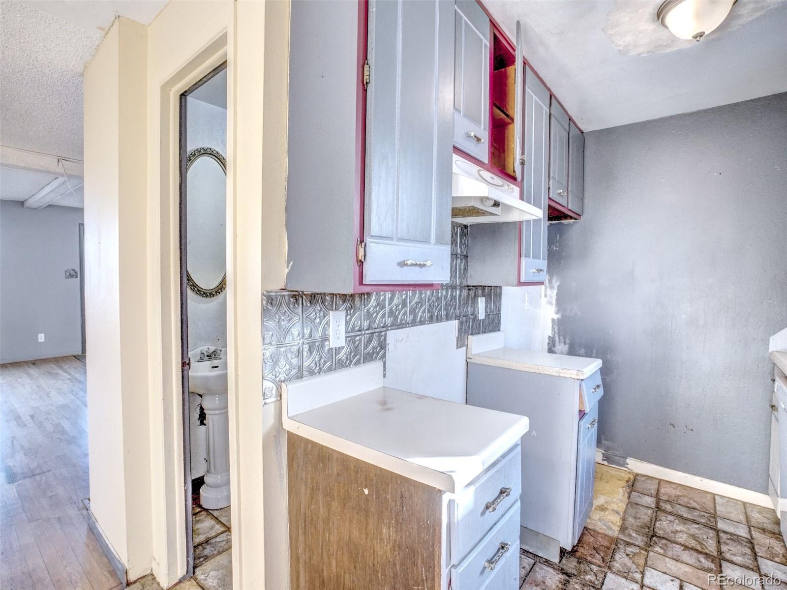 MLS Image #10 for 536  gladiola street,golden, Colorado