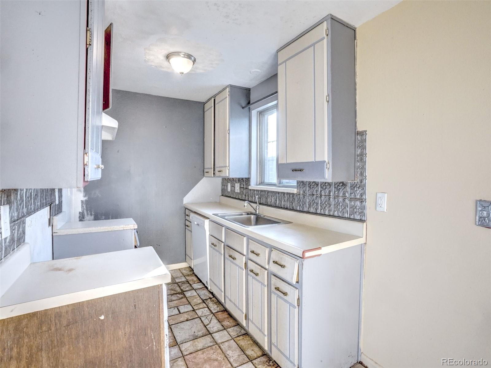 MLS Image #7 for 536  gladiola street,golden, Colorado