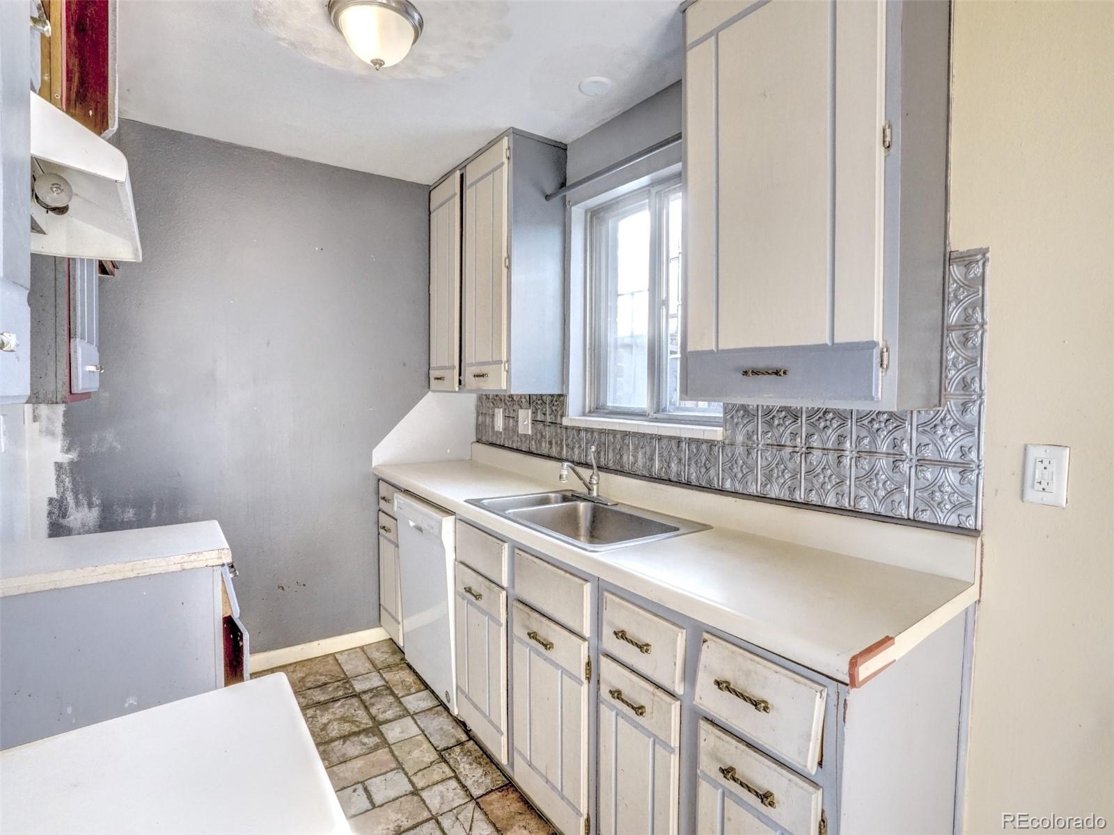 MLS Image #9 for 536  gladiola street,golden, Colorado
