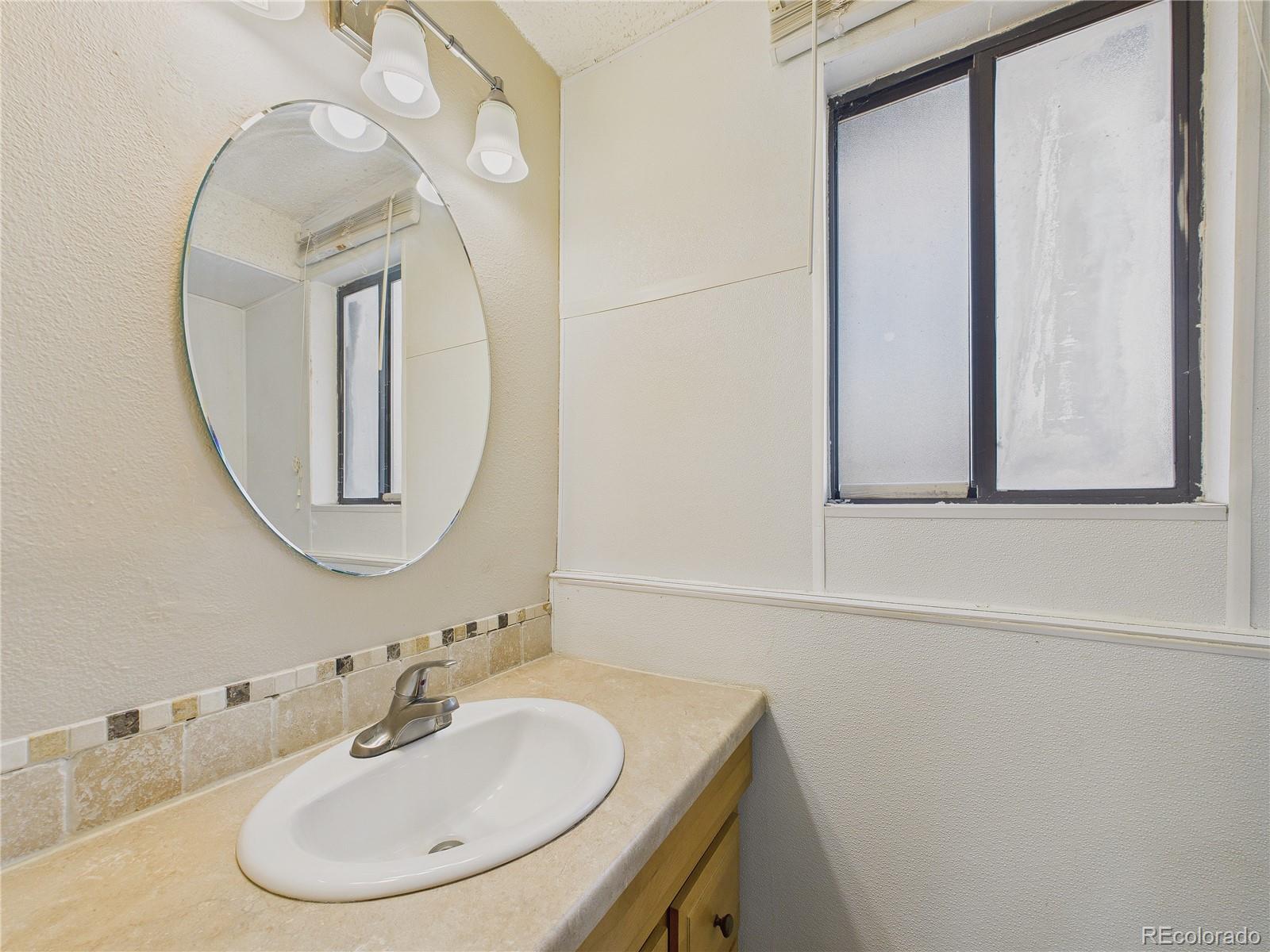 MLS Image #18 for 1740 s ouray court,aurora, Colorado