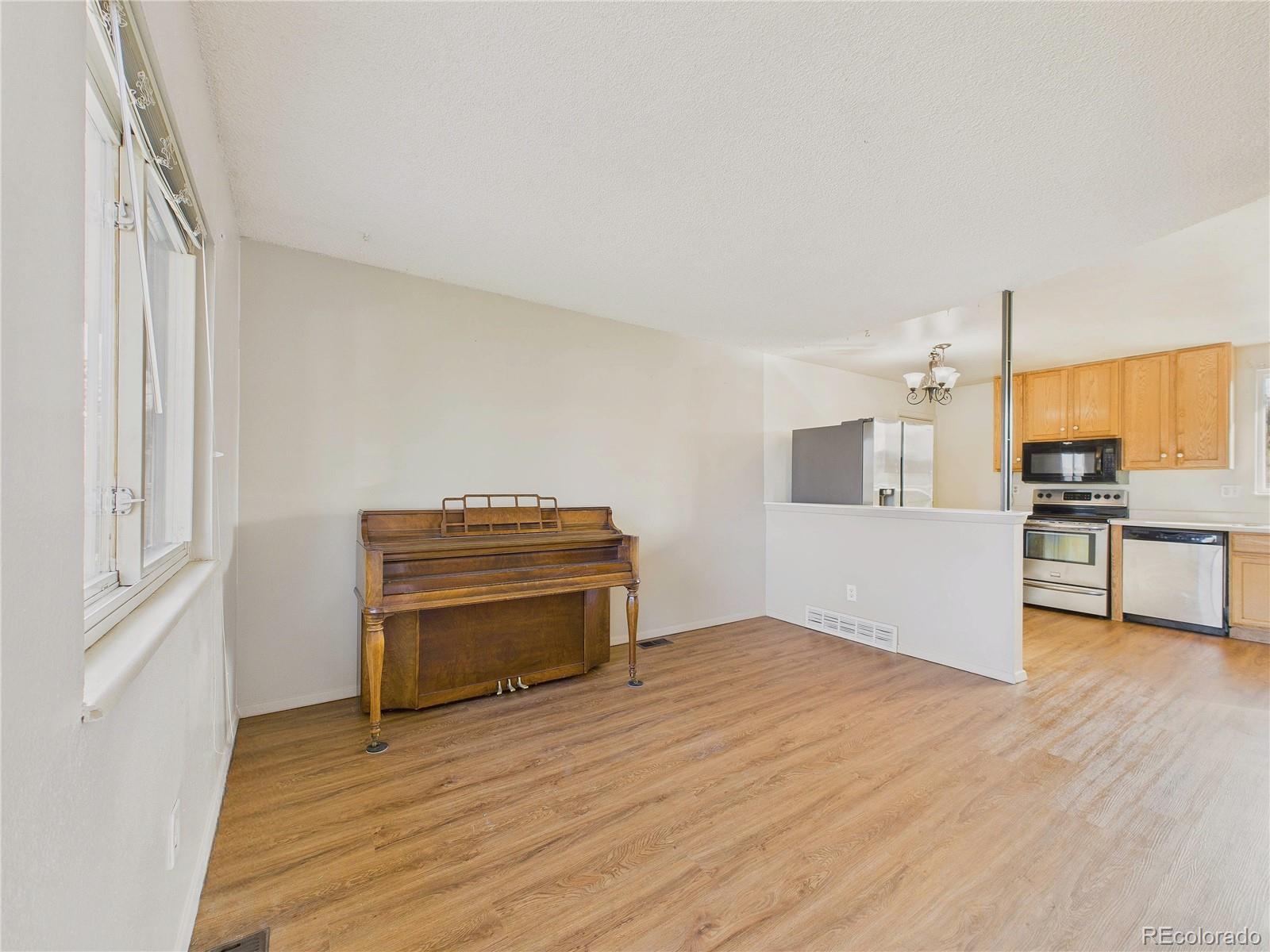 MLS Image #2 for 1740 s ouray court,aurora, Colorado
