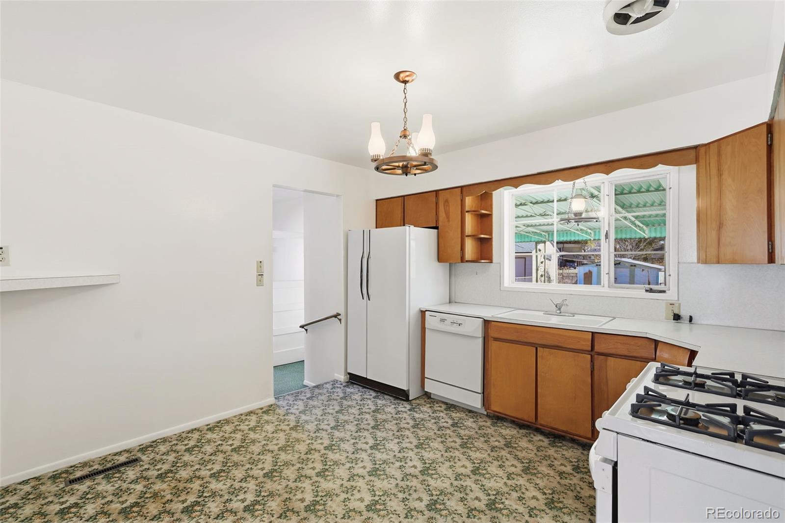 MLS Image #5 for 633  hackberry drive,colorado springs, Colorado