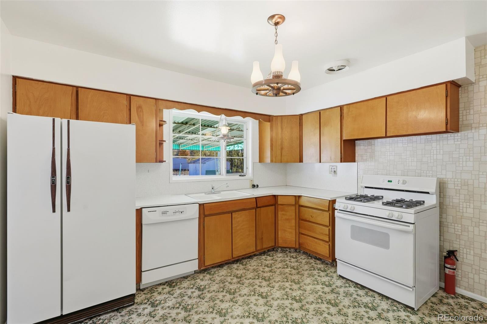 MLS Image #6 for 633  hackberry drive,colorado springs, Colorado