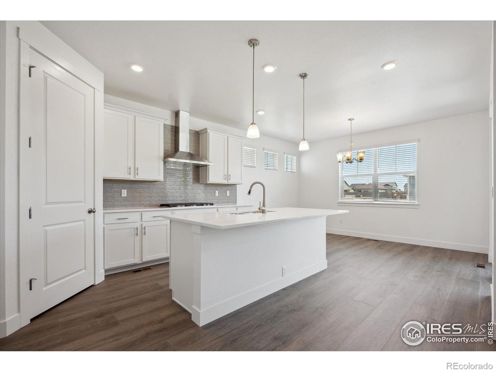 MLS Image #3 for 1922  chaffee crest drive,berthoud, Colorado