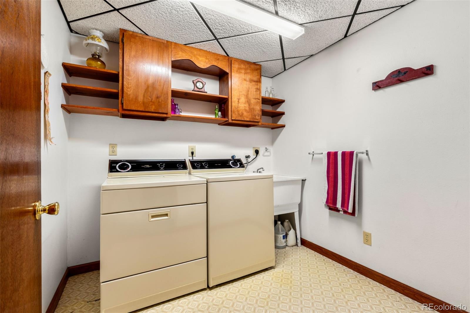 MLS Image #14 for 1125  memphis street,aurora, Colorado