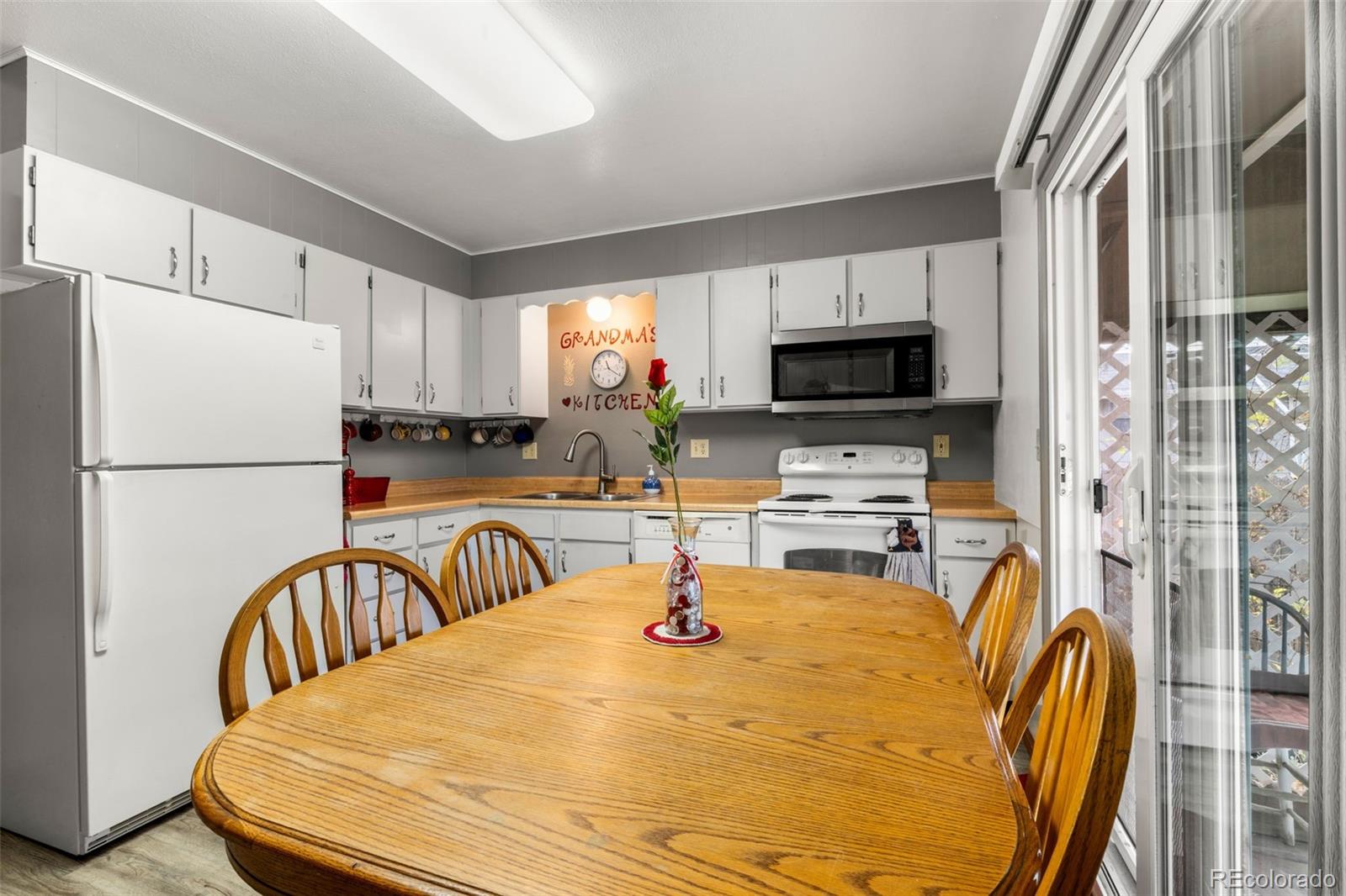 MLS Image #5 for 1125  memphis street,aurora, Colorado