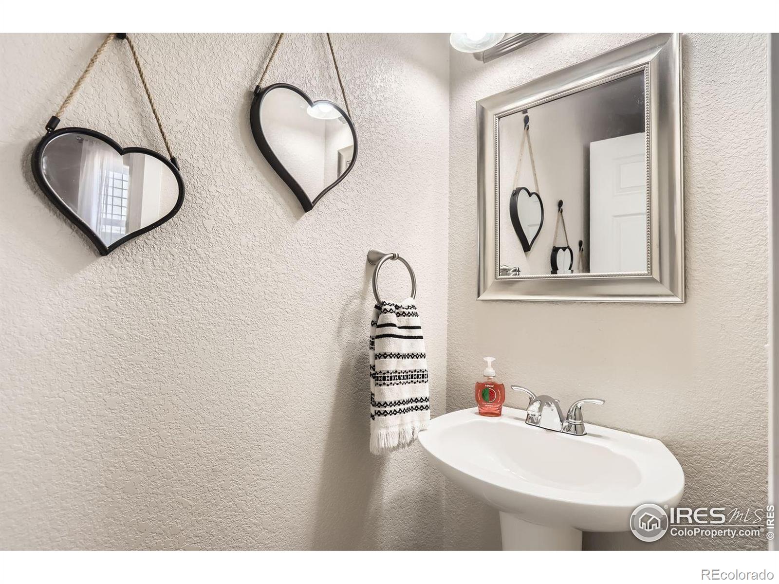 MLS Image #7 for 442  stardust court,dacono, Colorado