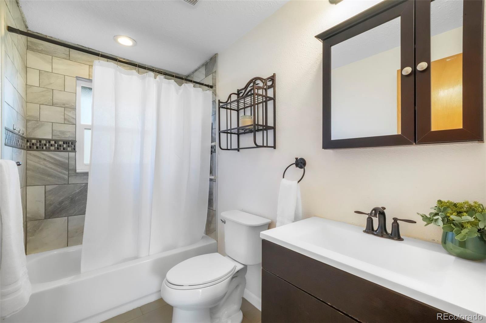 MLS Image #23 for 870  hemlock way,broomfield, Colorado