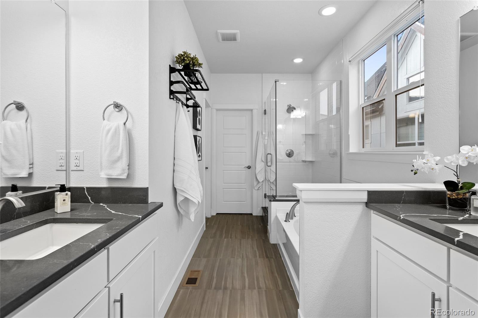MLS Image #15 for 5987 n geneva street,denver, Colorado