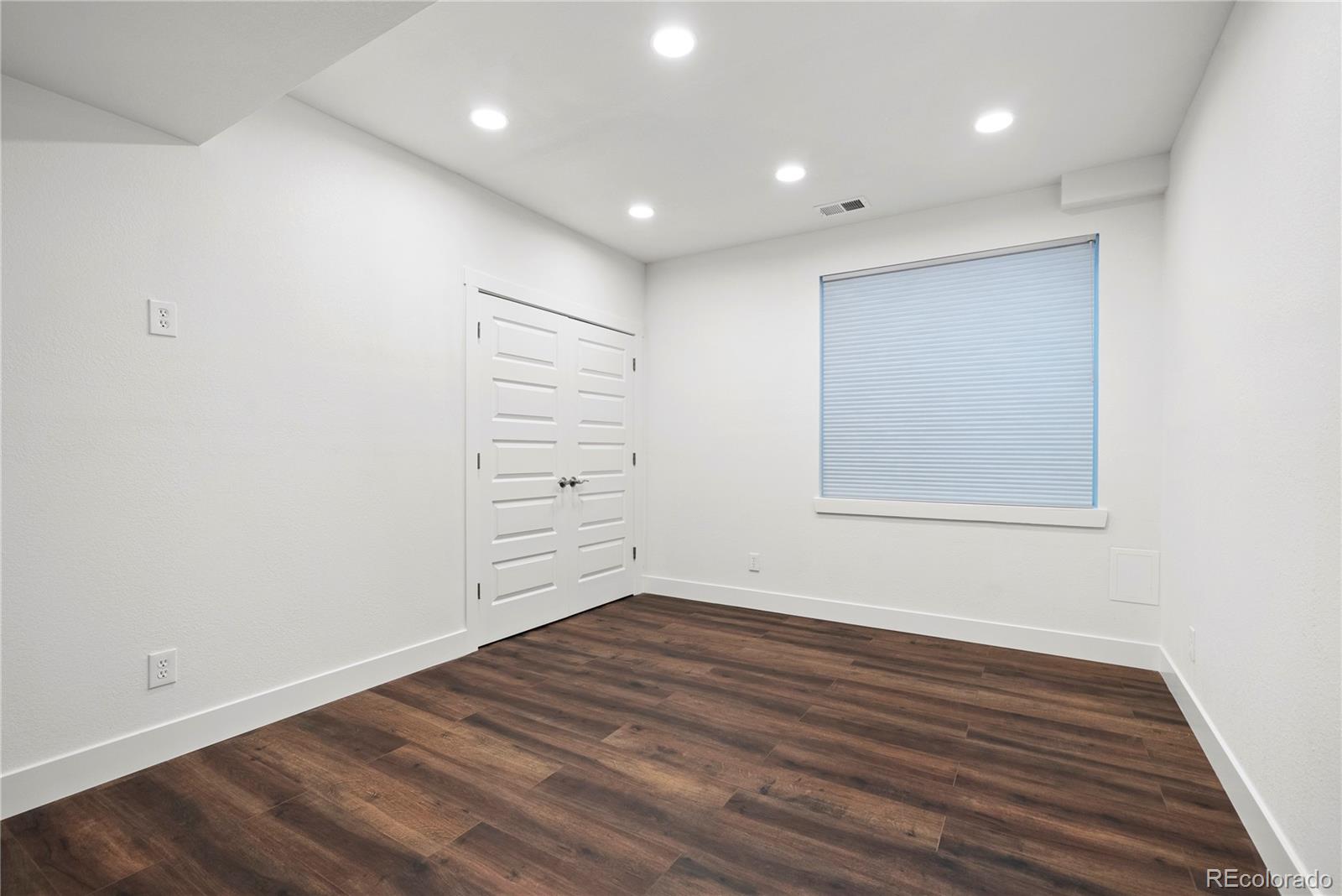 MLS Image #33 for 5987 n geneva street,denver, Colorado
