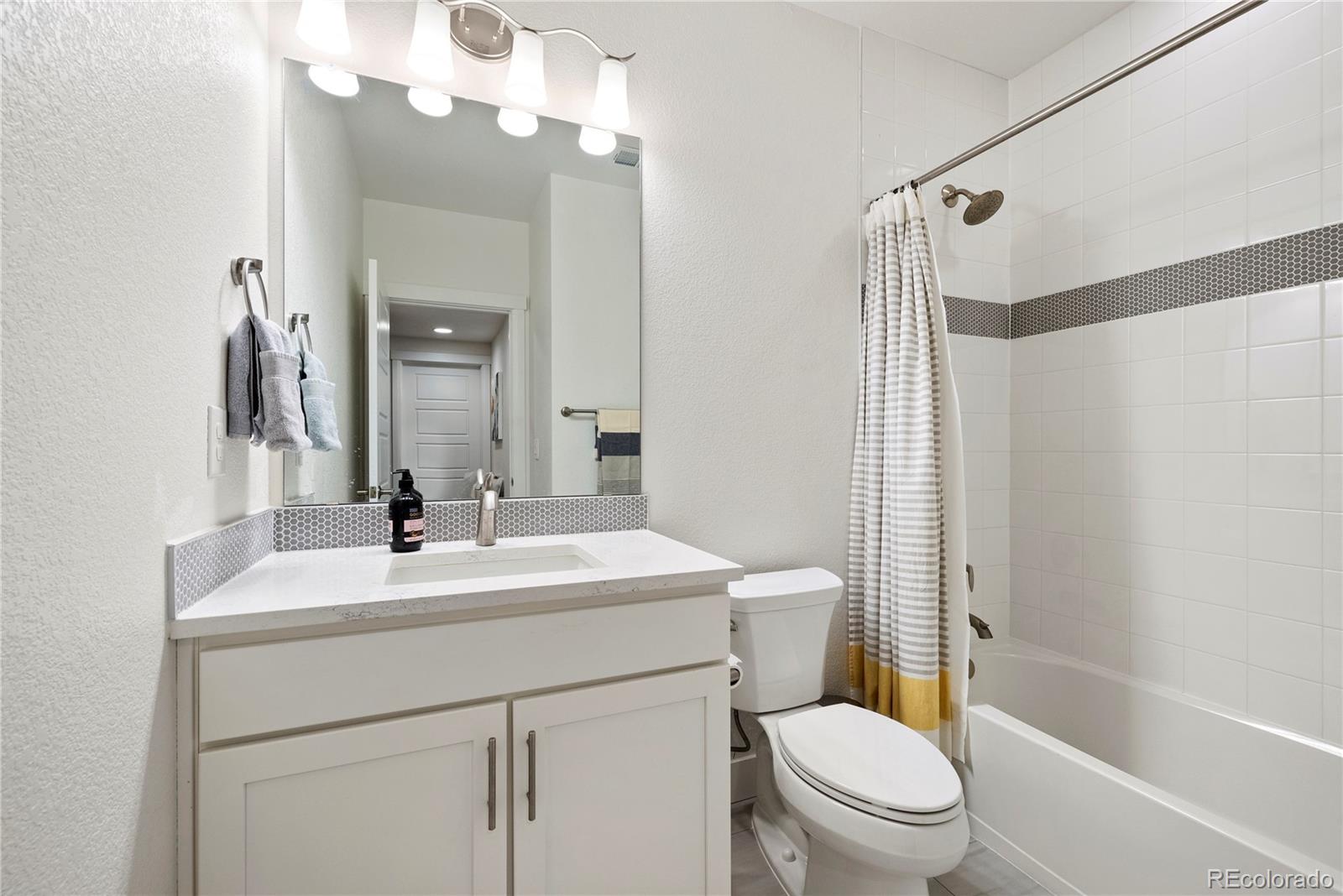 MLS Image #34 for 5987 n geneva street,denver, Colorado