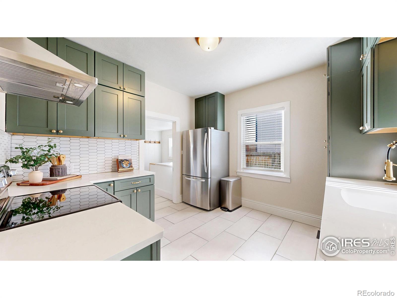 MLS Image #11 for 4890  irving street,denver, Colorado
