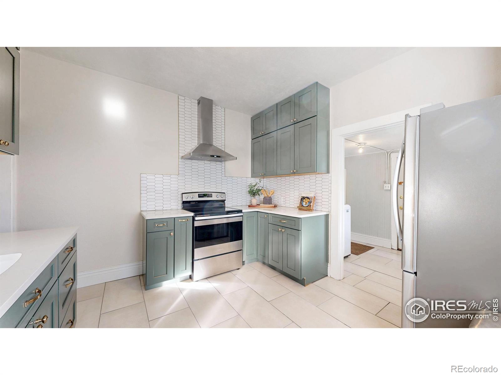 MLS Image #12 for 4890  irving street,denver, Colorado