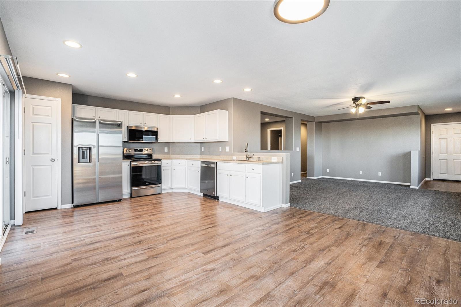 MLS Image #12 for 5568  lewiston court,denver, Colorado