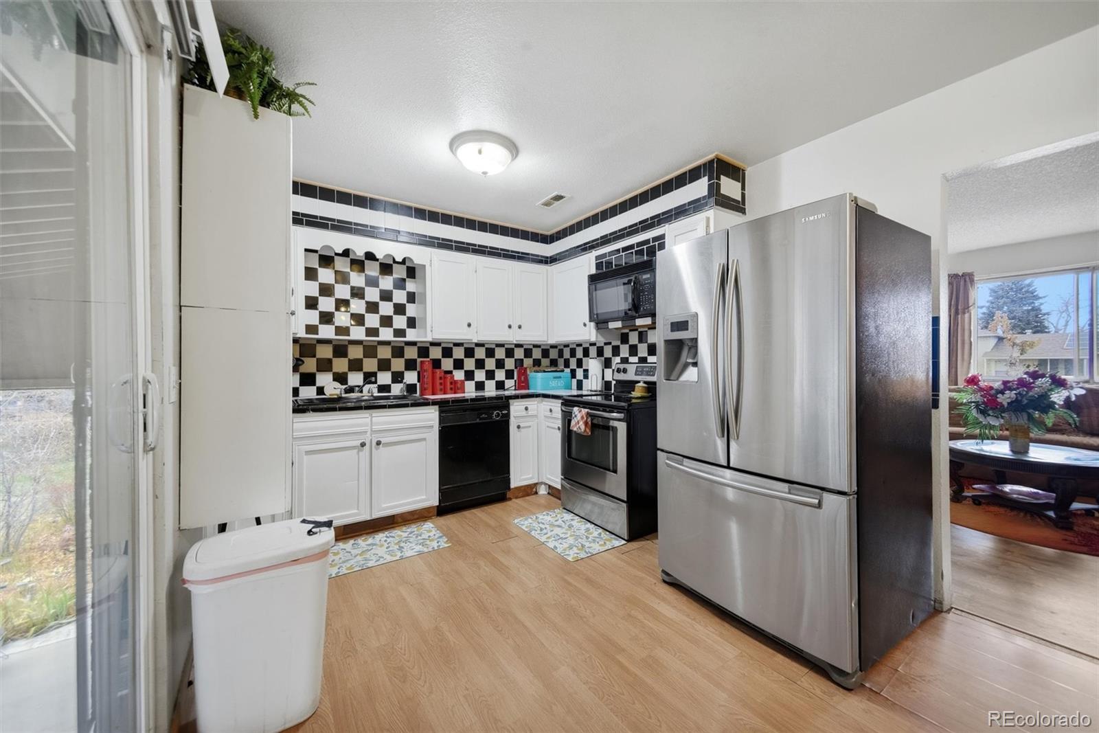 MLS Image #10 for 14894 e maxwell place,denver, Colorado