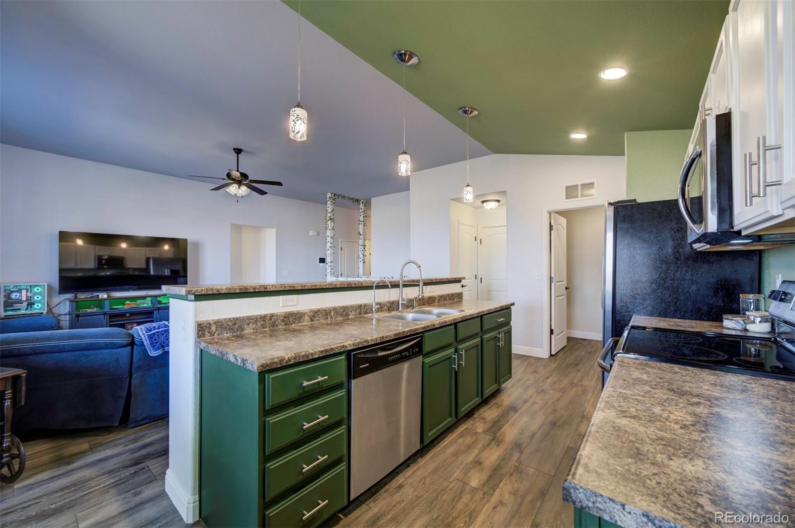 MLS Image #10 for 6323  san mateo drive,colorado springs, Colorado