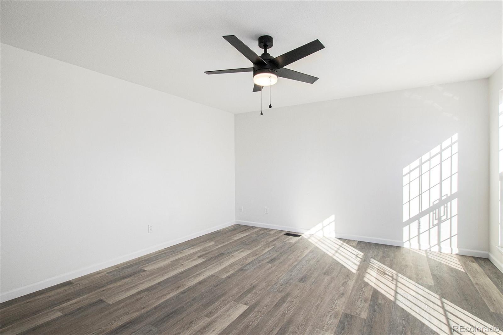 MLS Image #5 for 5211  dillon street,denver, Colorado