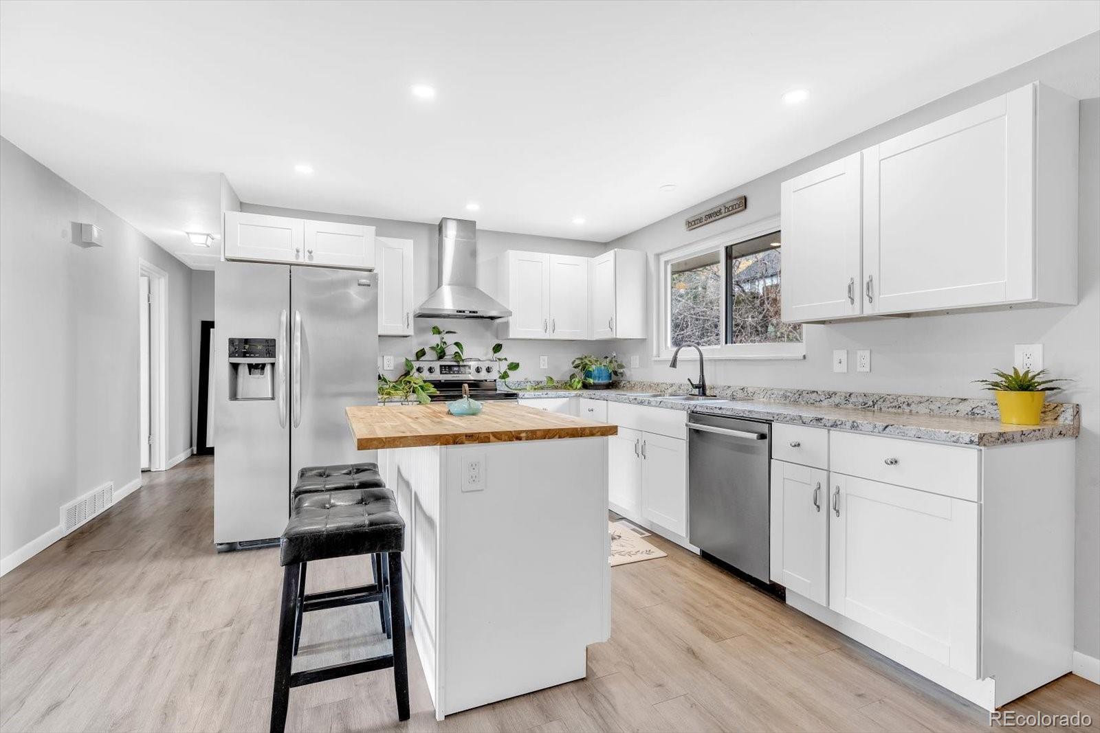 MLS Image #5 for 7727 w 81st place,arvada, Colorado