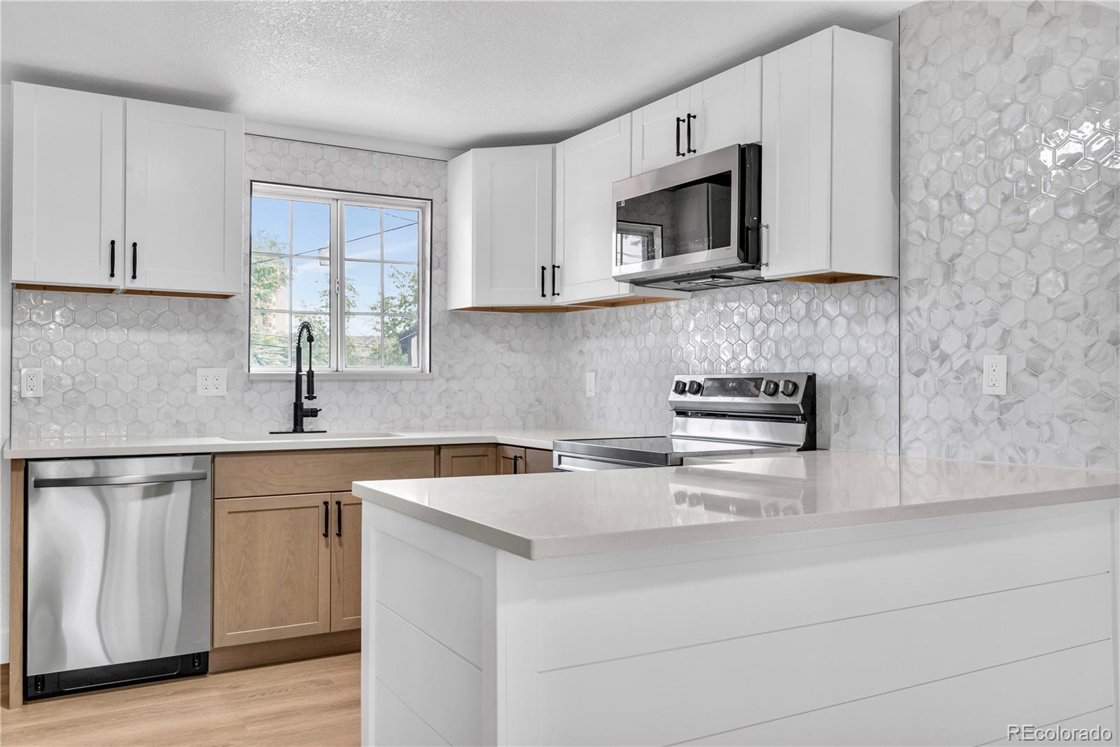 MLS Image #9 for 888-882  wolff street,denver, Colorado