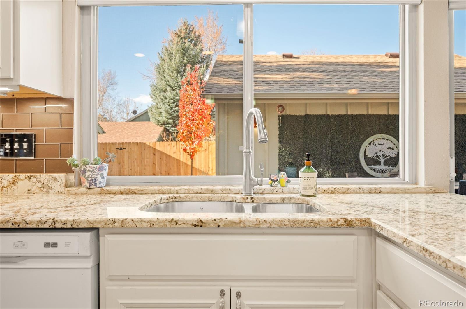 MLS Image #10 for 8734  independence way,arvada, Colorado
