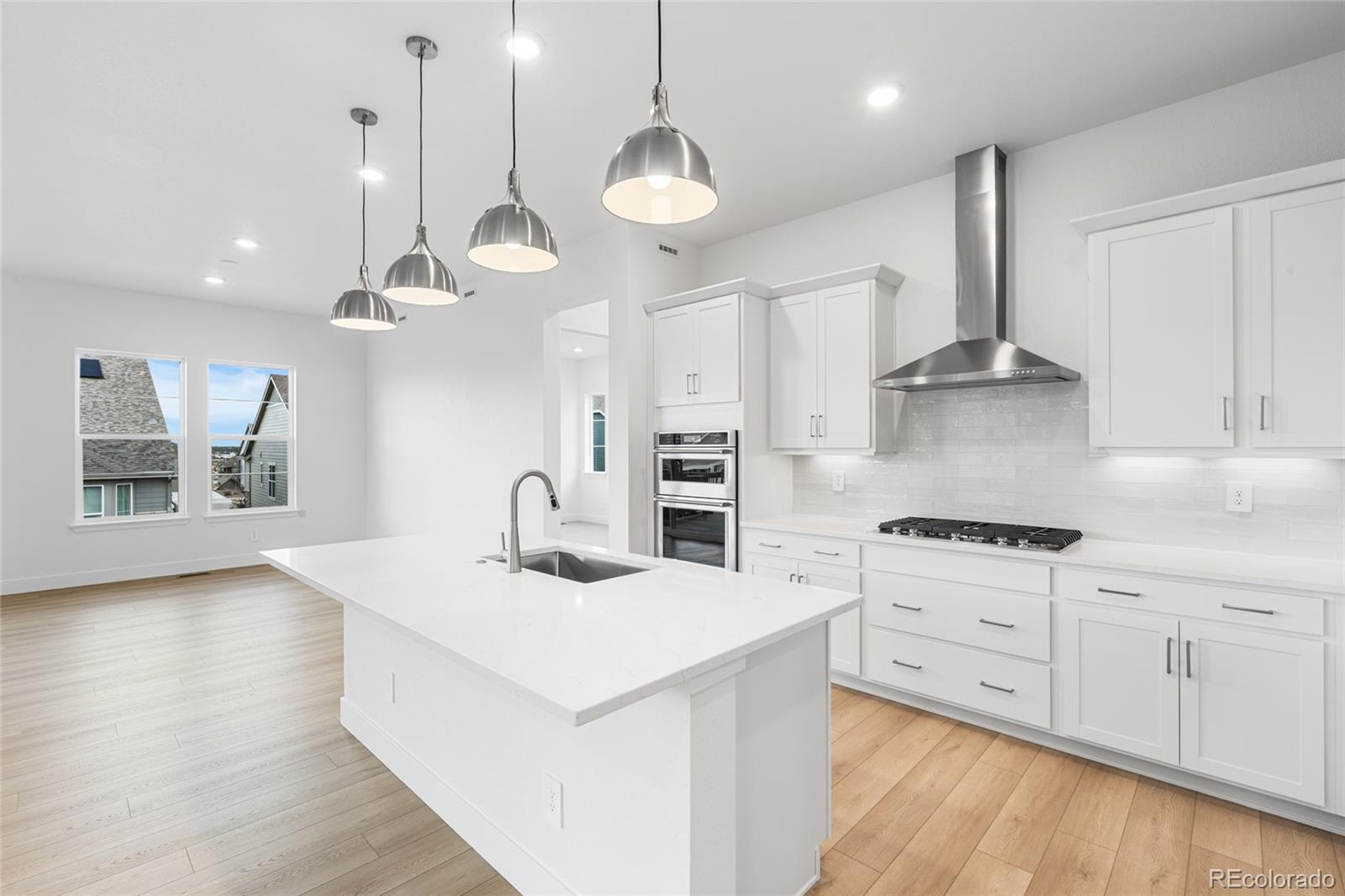 MLS Image #12 for 8644 s quemoy street,aurora, Colorado