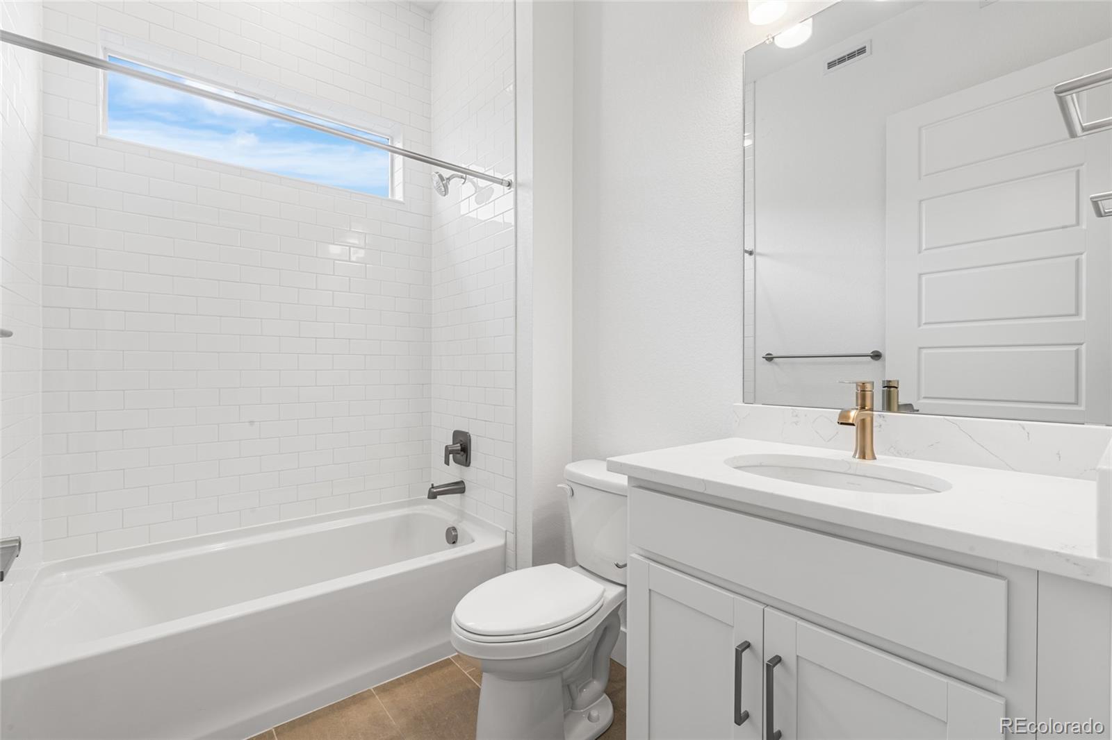MLS Image #19 for 8644 s quemoy street,aurora, Colorado