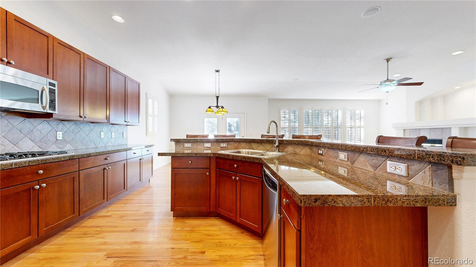 MLS Image #8 for 17098 e 106th way,commerce city, Colorado