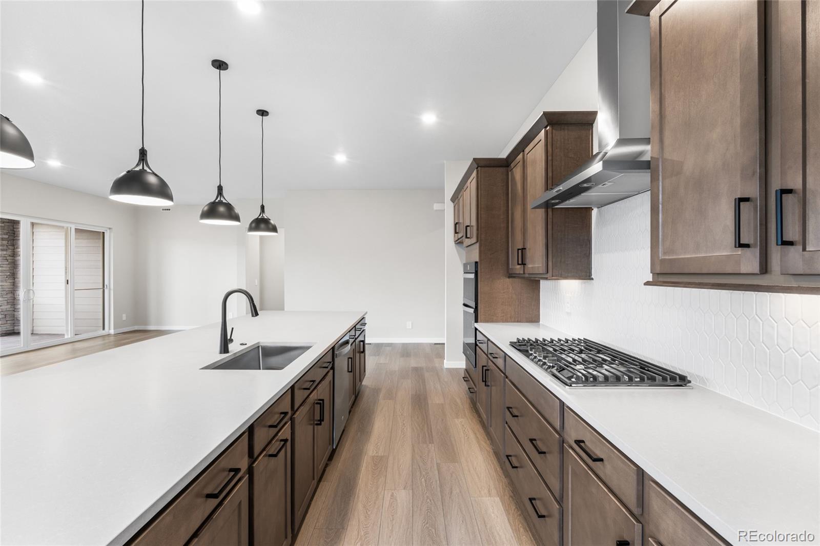 MLS Image #11 for 8654 s quemoy street,aurora, Colorado