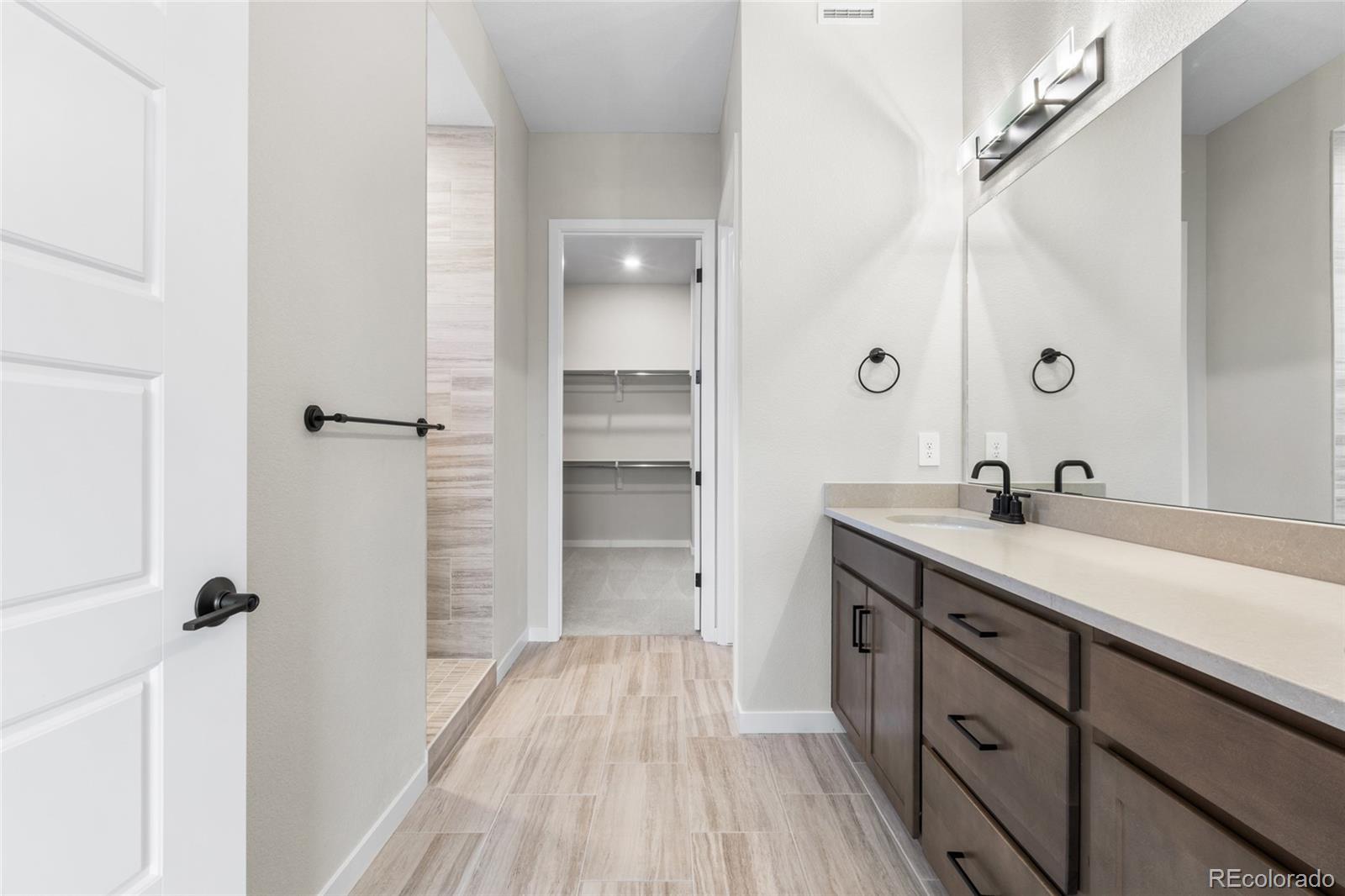 MLS Image #13 for 8654 s quemoy street,aurora, Colorado