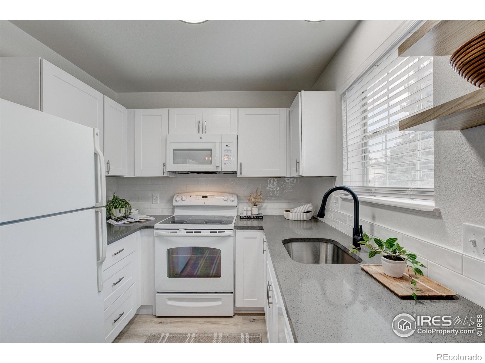 MLS Image #5 for 3200  azalea drive,fort collins, Colorado