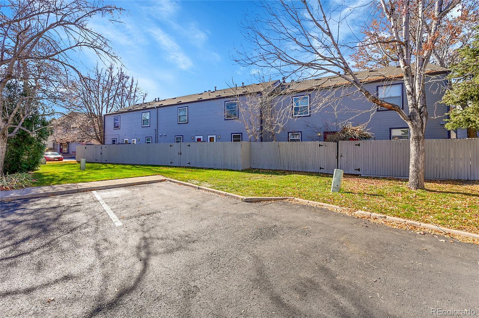 MLS Image #35 for 6338  oak court 3,arvada, Colorado