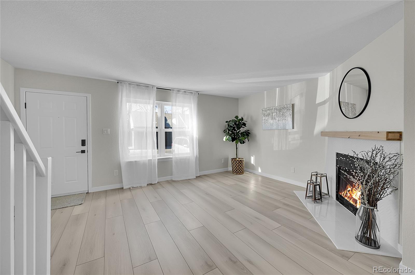 MLS Image #5 for 6338  oak court 3,arvada, Colorado