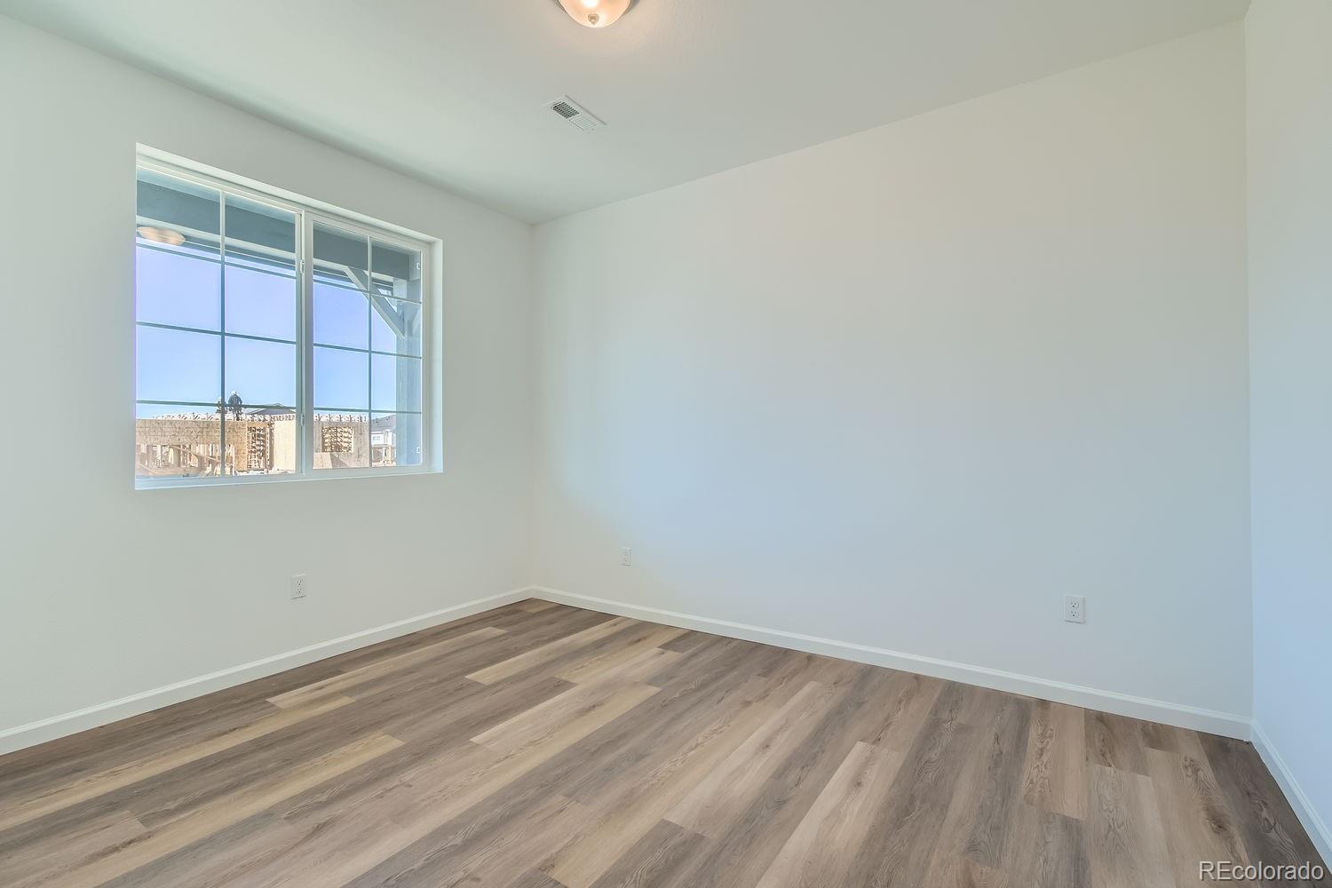 MLS Image #11 for 54880 e 27th avenue,strasburg, Colorado