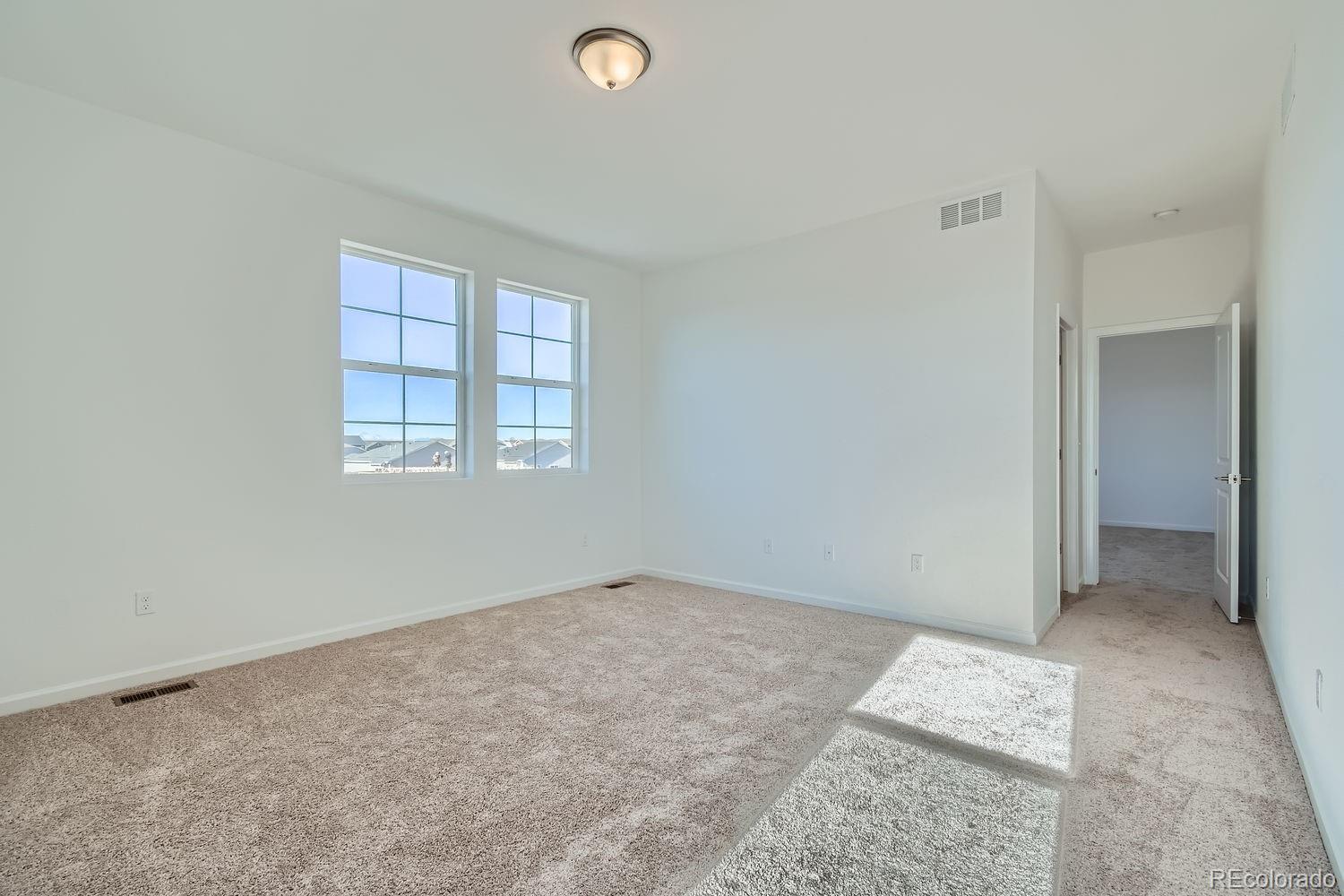 MLS Image #14 for 54880 e 27th avenue,strasburg, Colorado