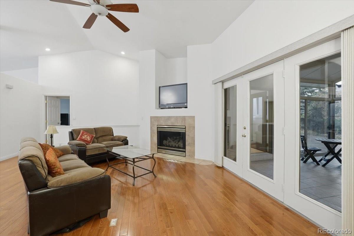 MLS Image #11 for 10  desert inn way,colorado springs, Colorado