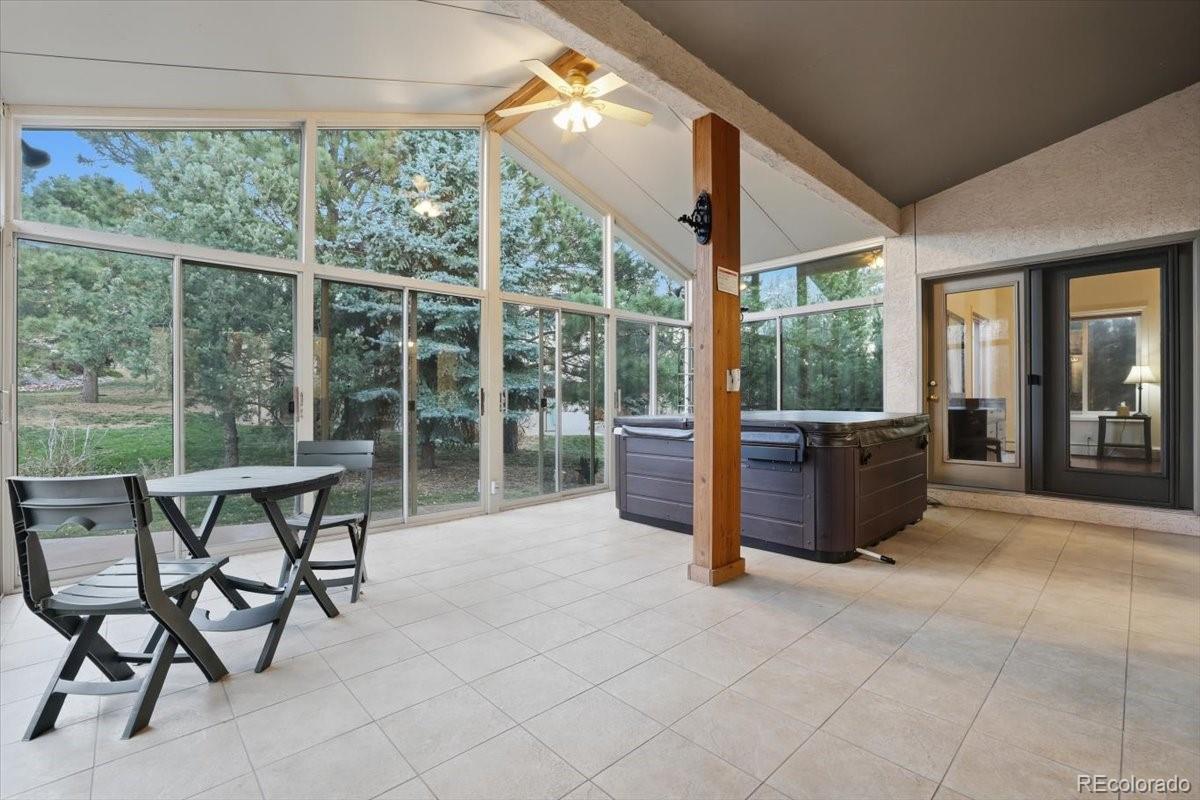 MLS Image #2 for 10  desert inn way,colorado springs, Colorado