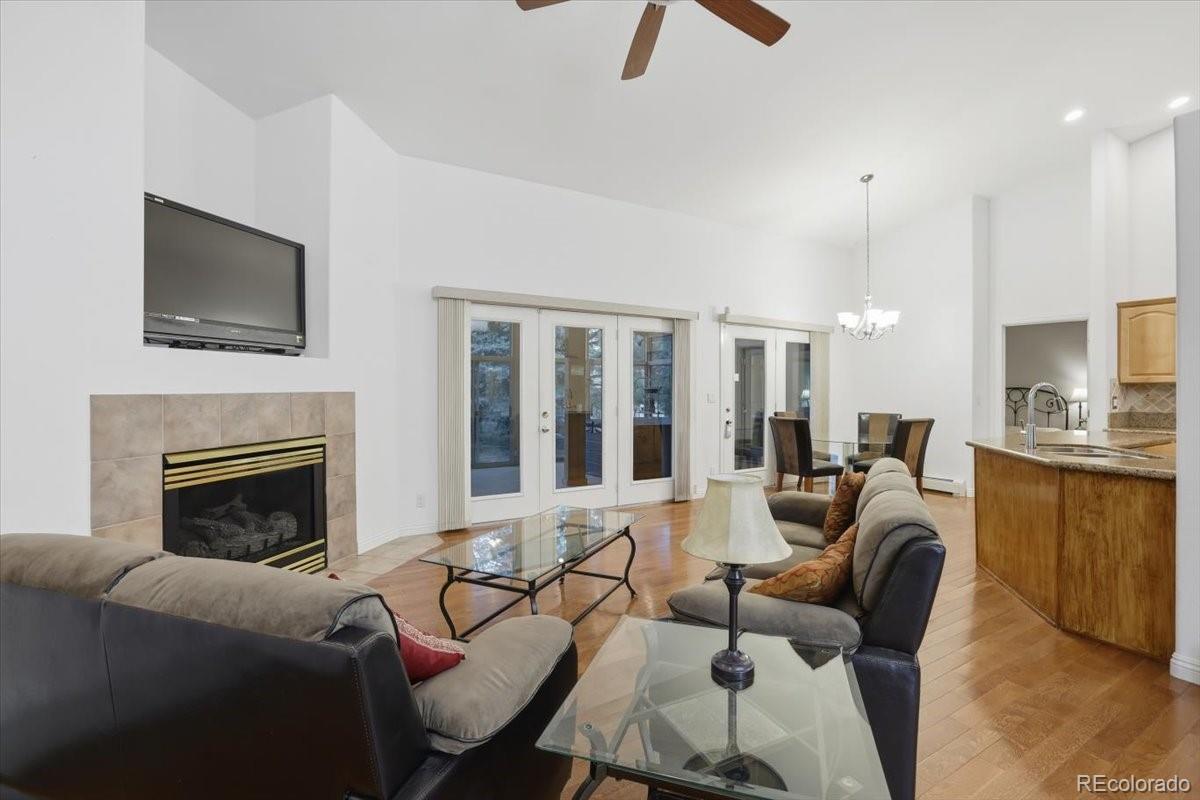 MLS Image #4 for 10  desert inn way,colorado springs, Colorado