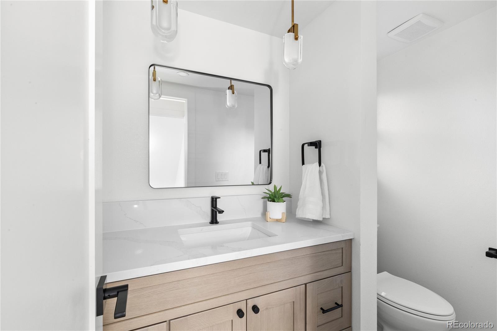 MLS Image #16 for 7604 s datura circle,littleton, Colorado