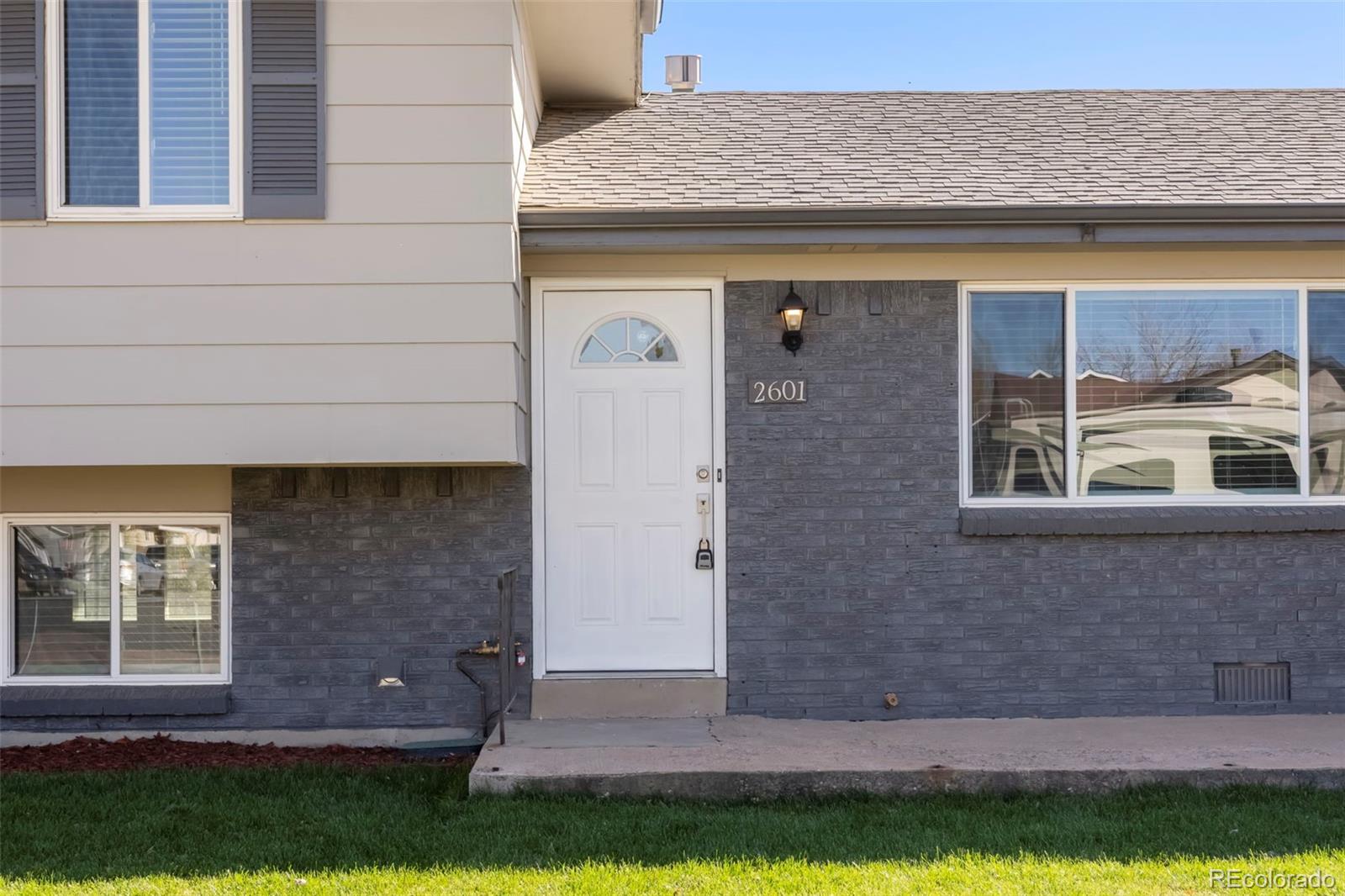 MLS Image #2 for 2601  granada drive,colorado springs, Colorado