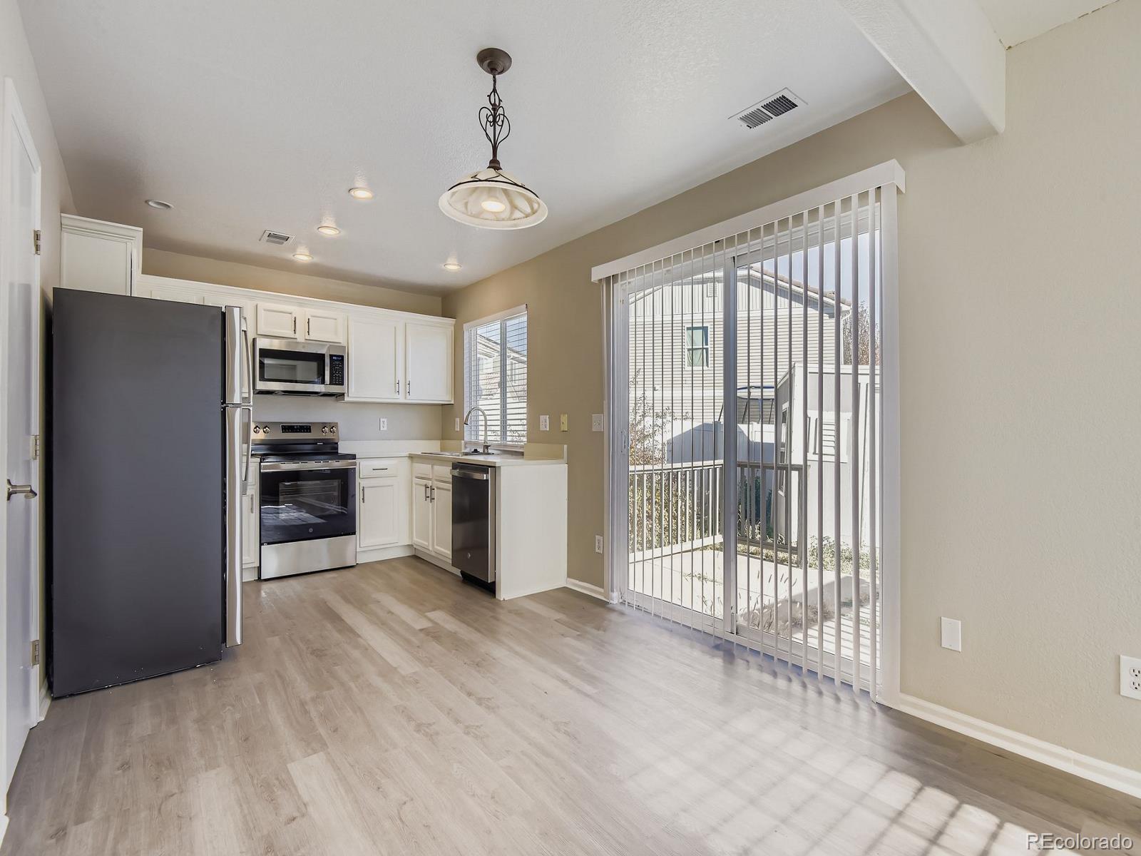 MLS Image #10 for 5570  ensenada street,denver, Colorado