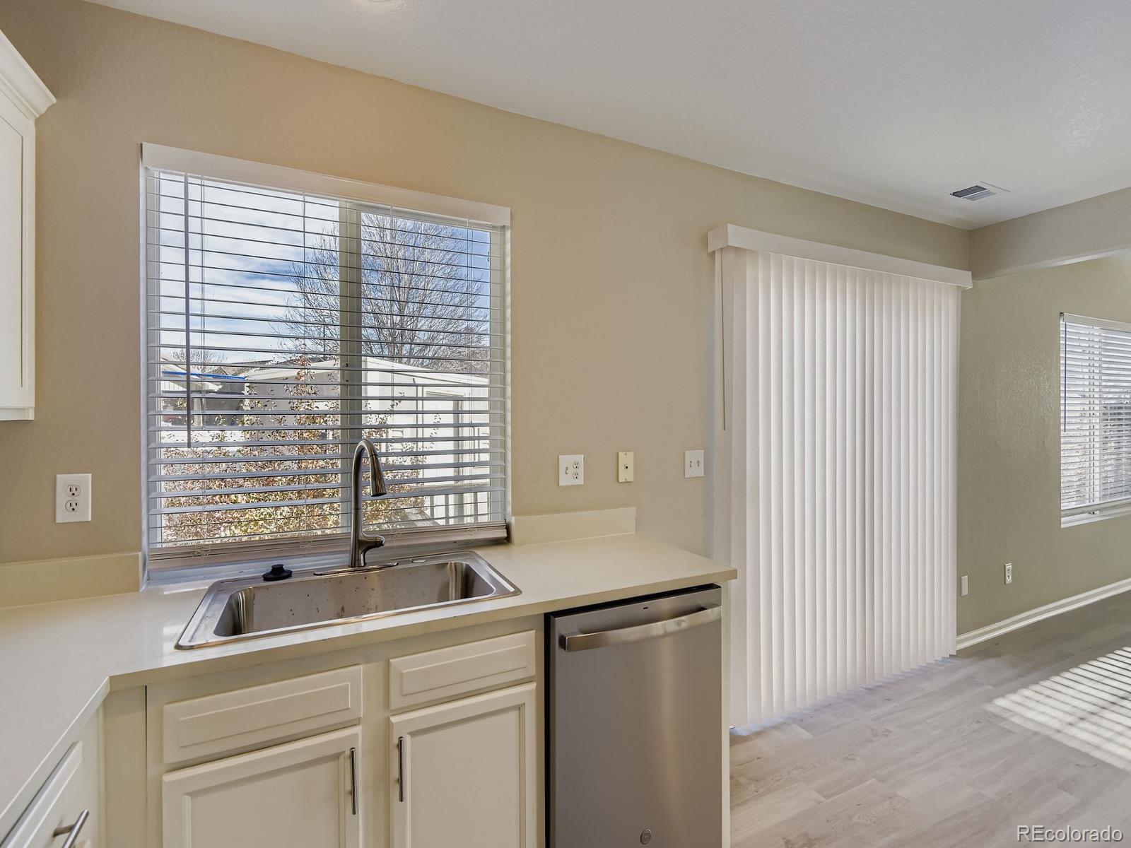 MLS Image #12 for 5570  ensenada street,denver, Colorado