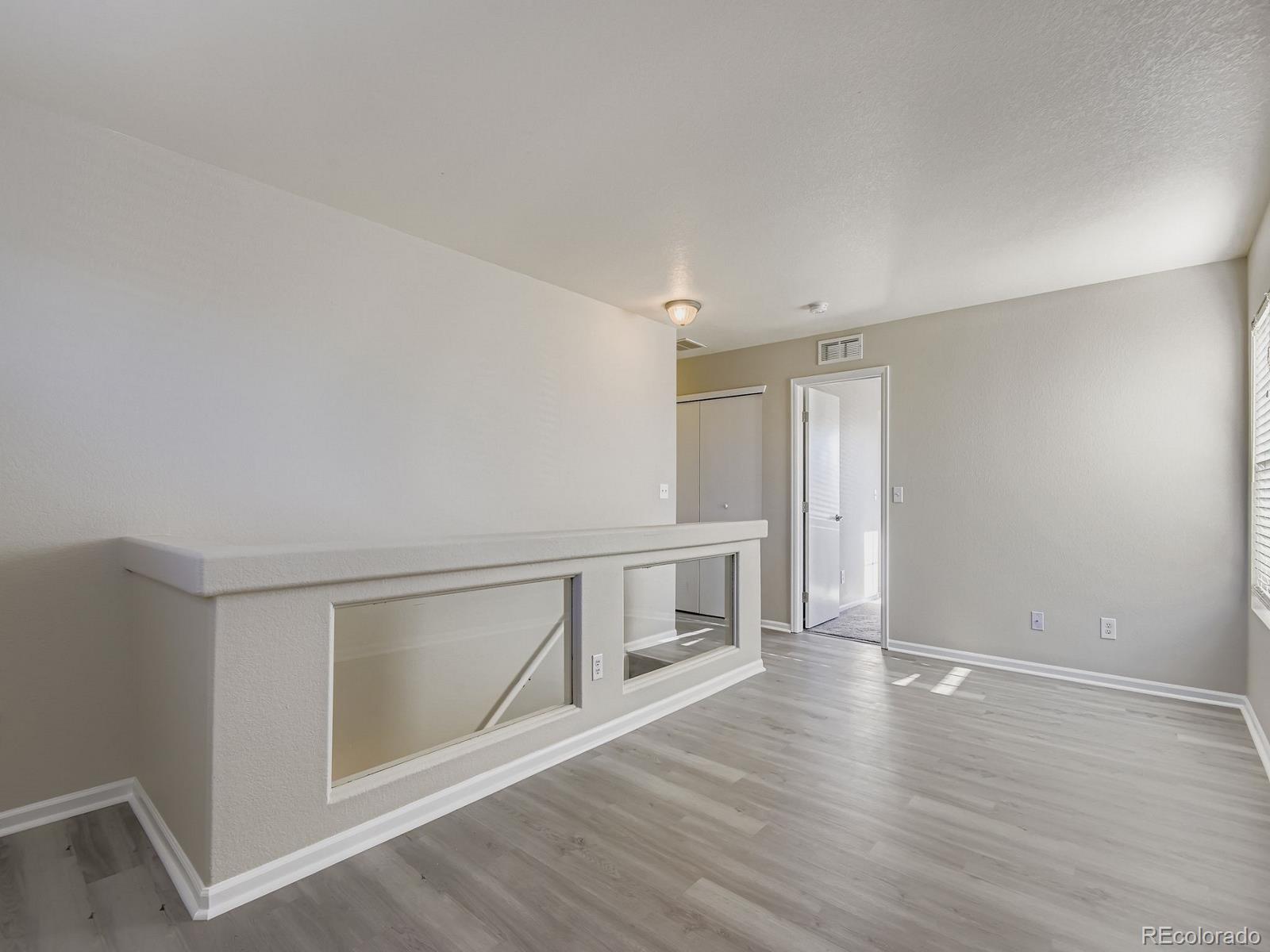 MLS Image #13 for 5570  ensenada street,denver, Colorado