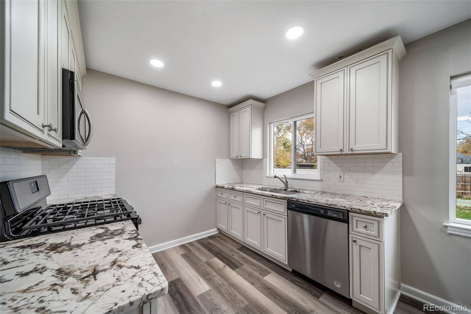 MLS Image #10 for 1081  elmira street,aurora, Colorado