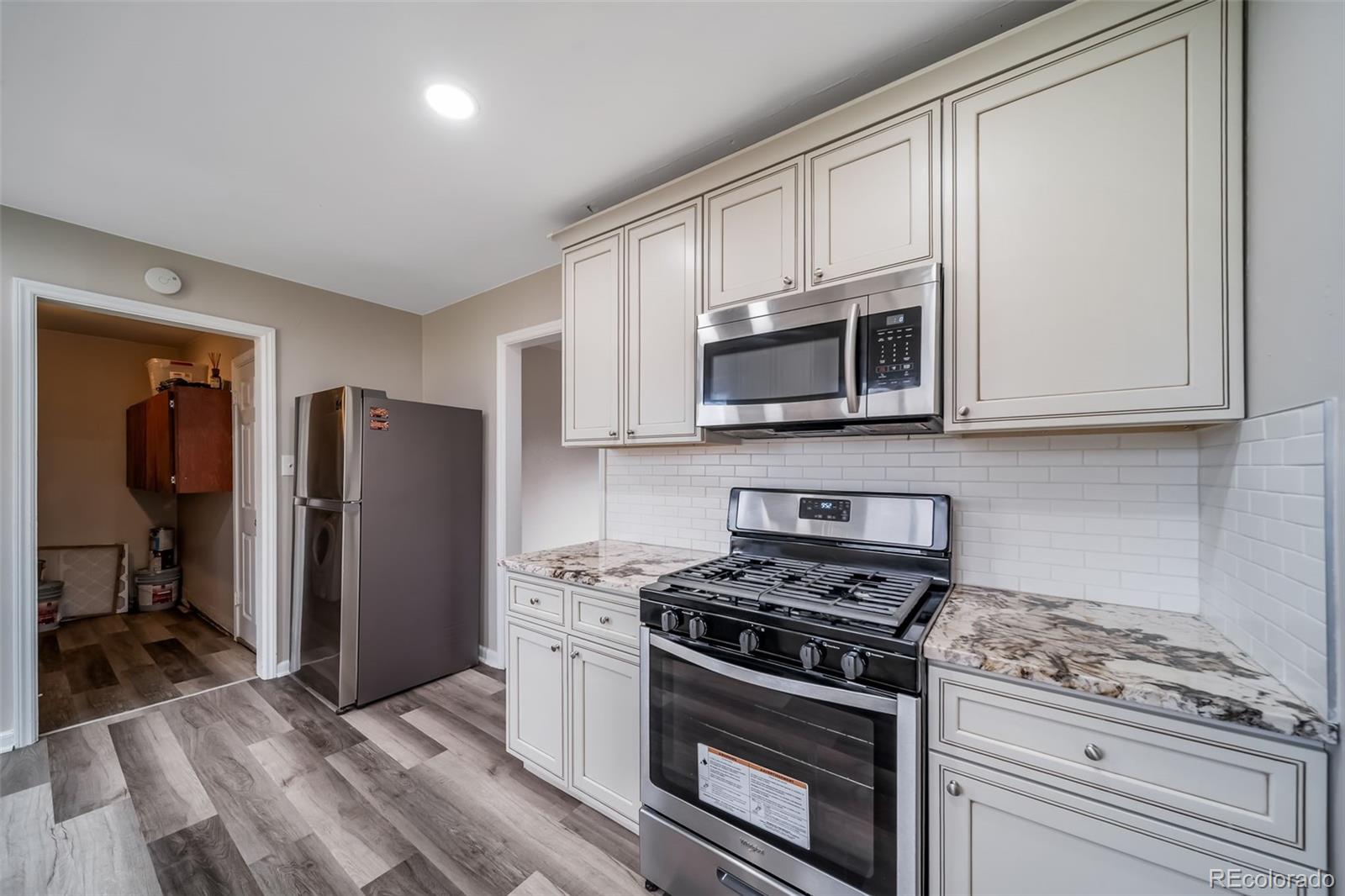 MLS Image #13 for 1081  elmira street,aurora, Colorado