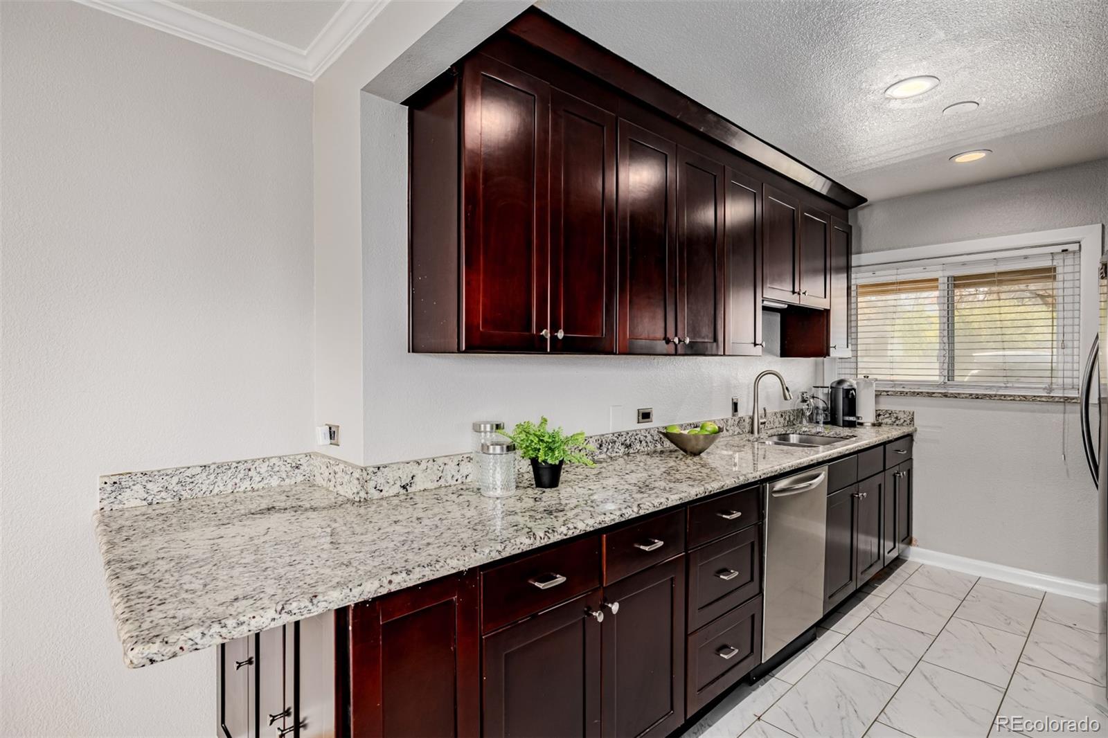 MLS Image #19 for 7055 e 3rd avenue ,denver, Colorado