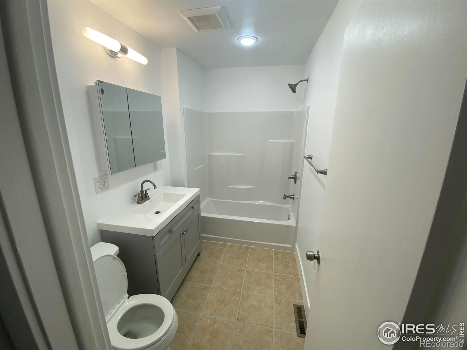 MLS Image #10 for 1330 e 7th street,loveland, Colorado