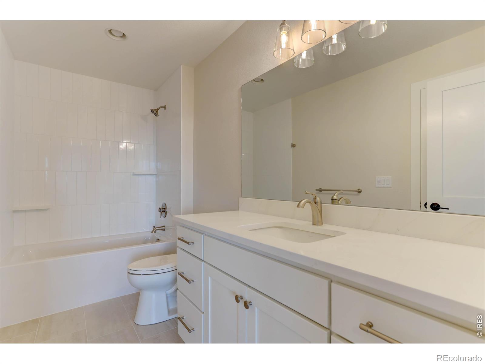MLS Image #23 for 820  spyglass circle,louisville, Colorado