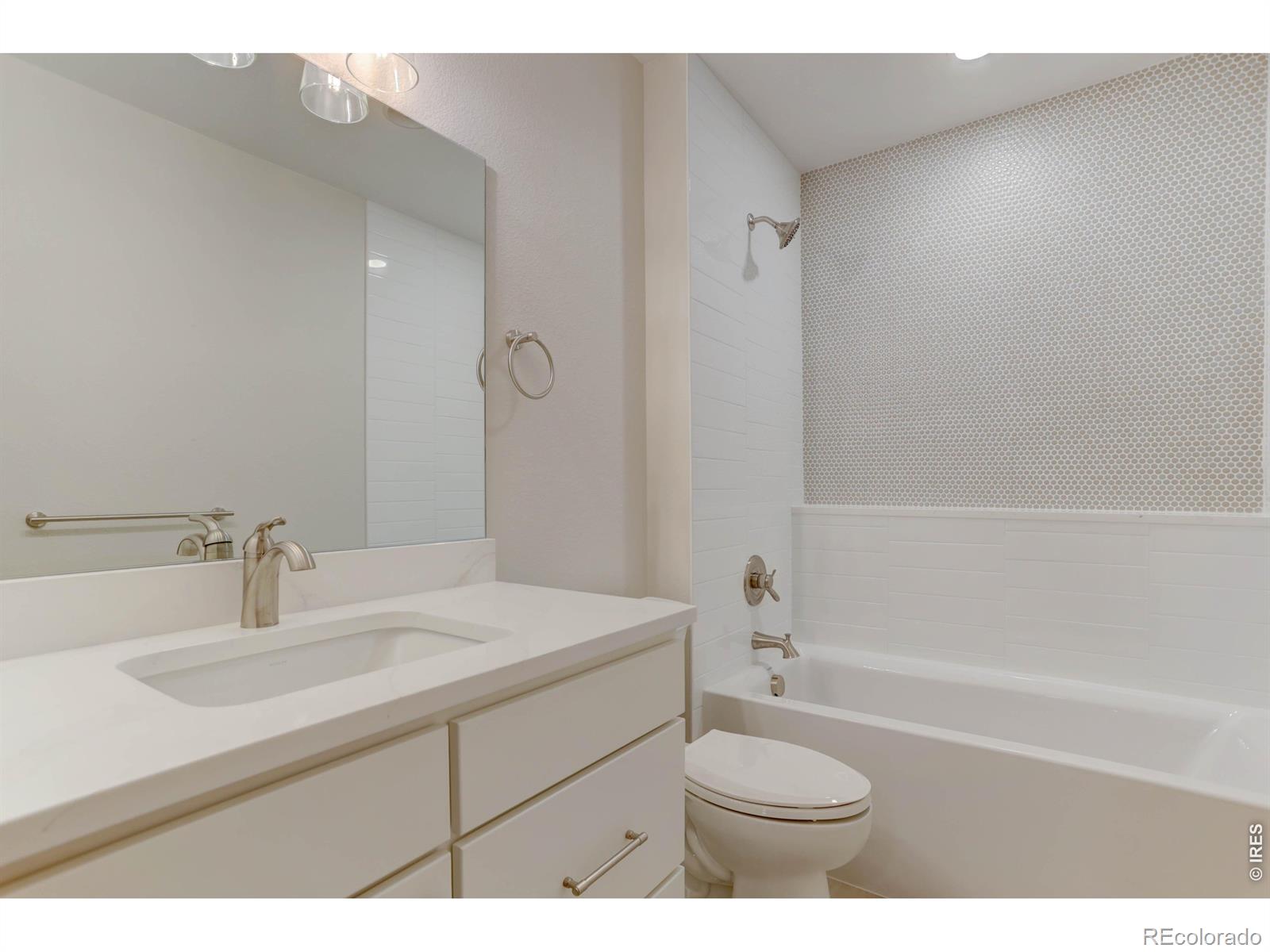 MLS Image #32 for 820  spyglass circle,louisville, Colorado