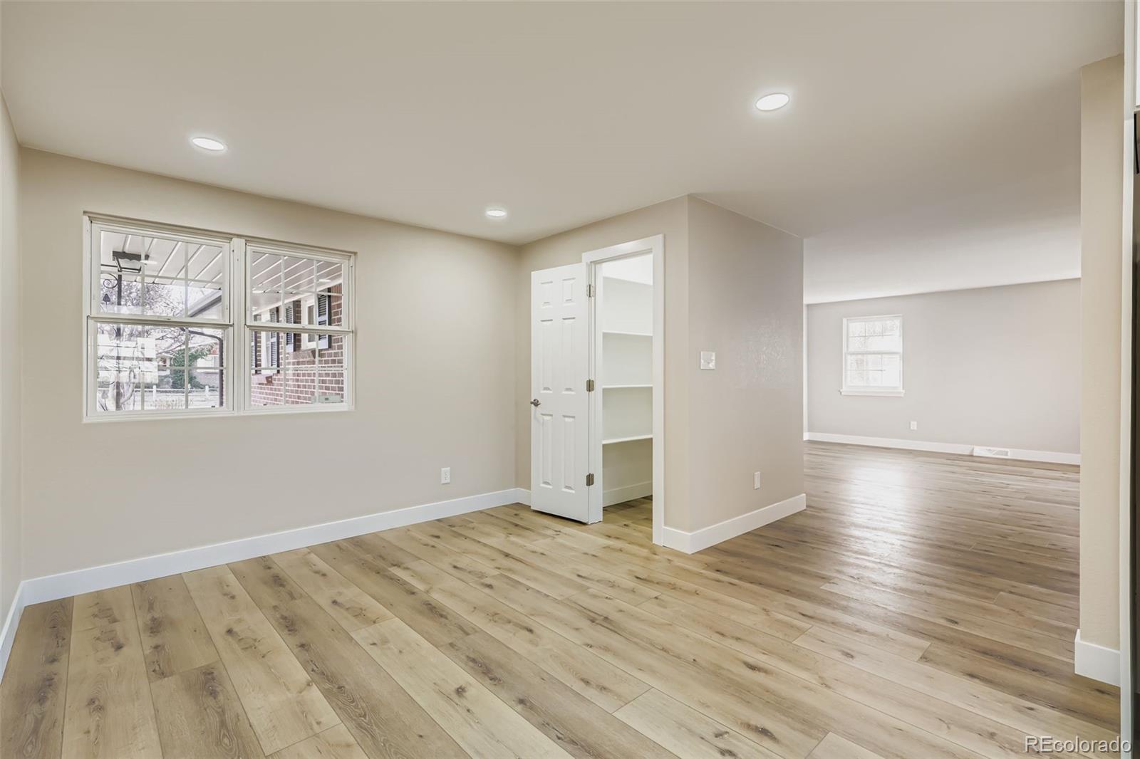 MLS Image #11 for 11759 e alaska avenue,aurora, Colorado